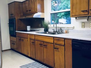 613 Montclaire Ave, Edwardsville, IL 62025