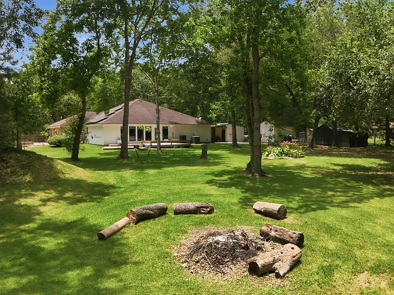 223 Pin Oak Ln — Photo 42