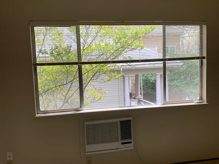 2721 I St — Photo 5