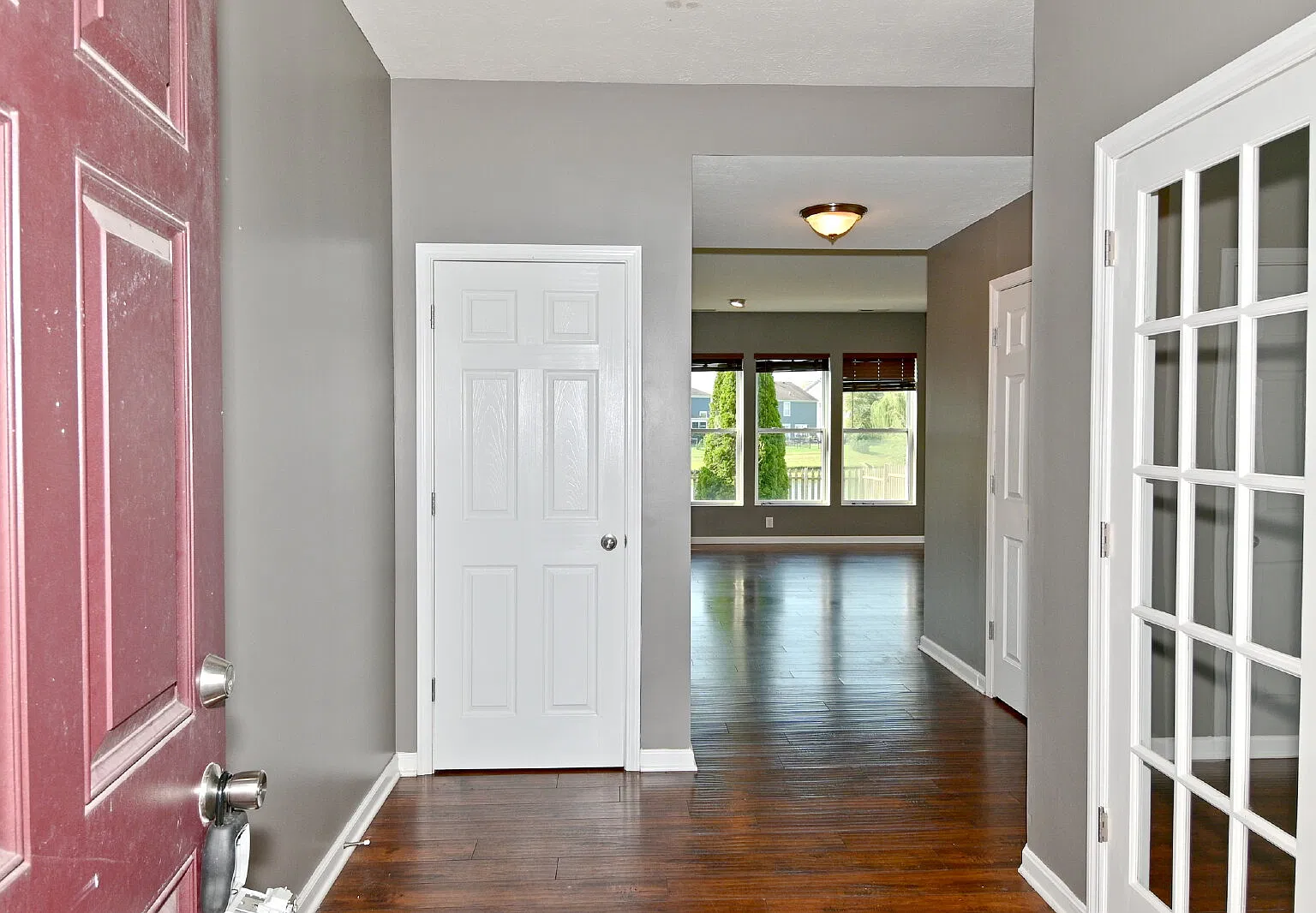 3 bed, 2.5 bath, 2518 sqft, $2,600 — Photo 4
