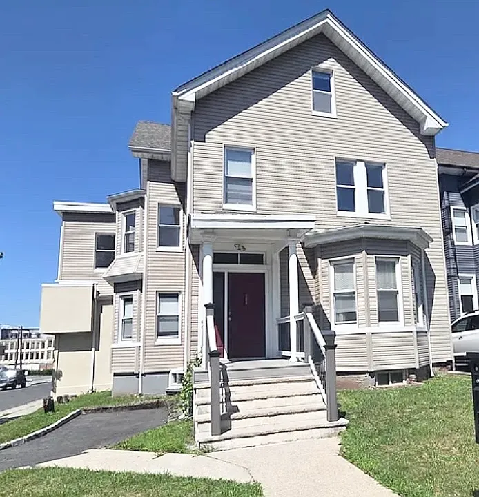 101 2nd St #2