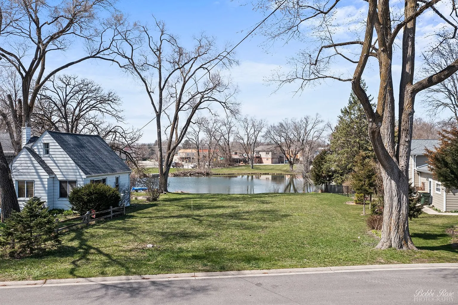 214 S Channel Dr photo 1