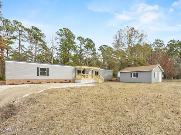 126 Hunter Court, Rocky Point, NC 28457