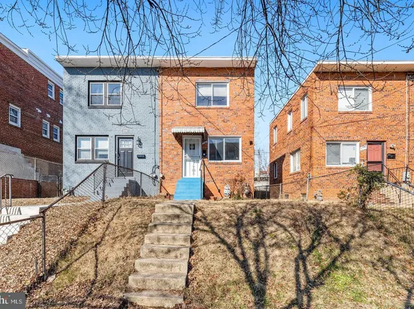 206 53rd St NE, Washington, DC 20019