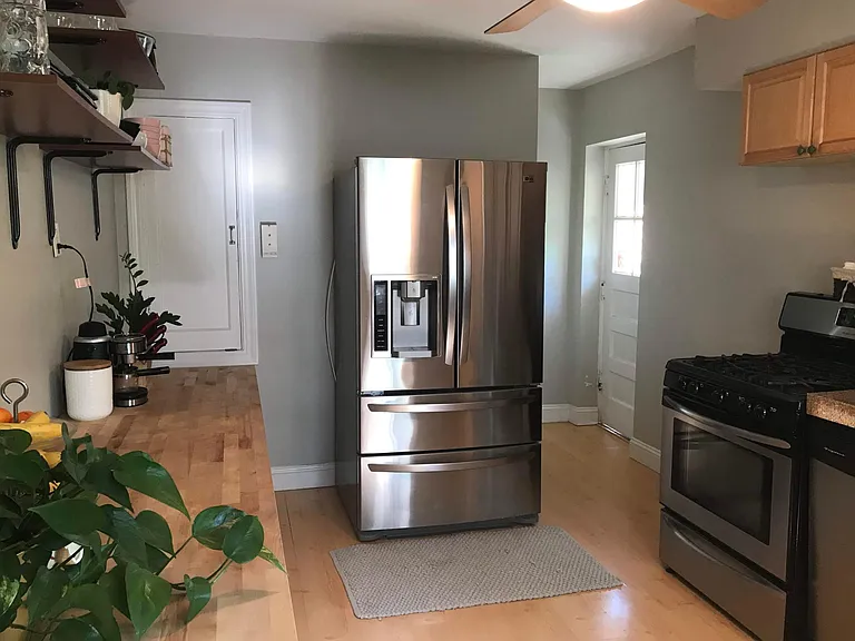 7740 Drexel Dr — Photo 2
