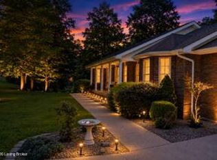 489 Lakeshore Pkwy, Brandenburg, KY 40108