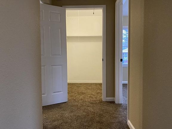 2nd image of 4039 Westover Ave