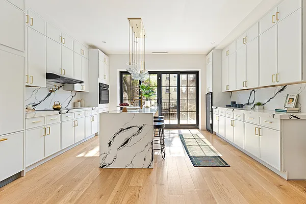 482 Jefferson Avenue 