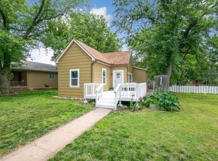 217 S 7th St, Conway Springs, KS 67031