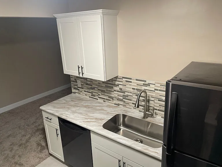 1623 Quarrier St #C — Photo 7