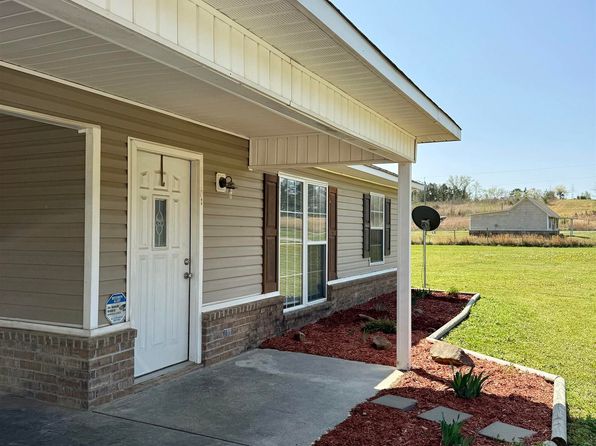 98 Mountain Home Dr, Pangburn, AR 72121