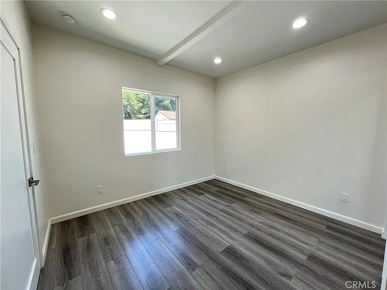 6201 Goodland Ave — Photo 8