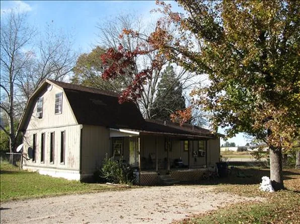 122 Lynn St, Adamsville, TN 38310