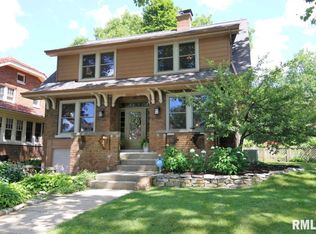 219 W Hanssler Pl, Peoria, IL 61604