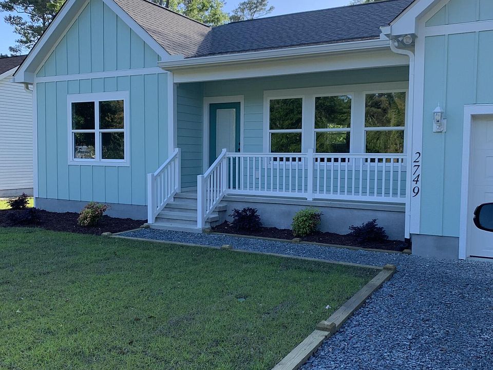2nd image of 2749 Sea Aire Drive SW