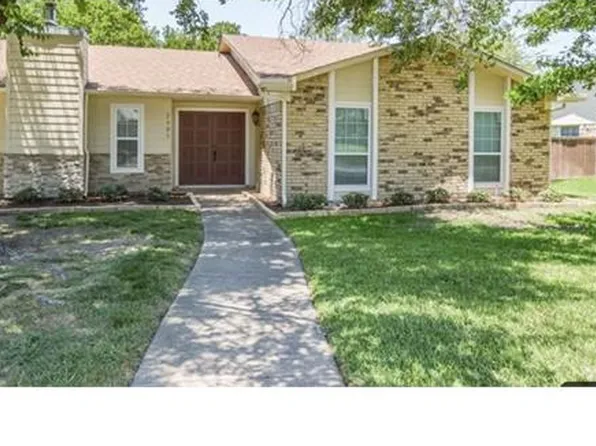 2405 Choctaw Dr, Plano, TX 75093