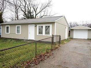 8329 Meadowlark Dr, Indianapolis, IN