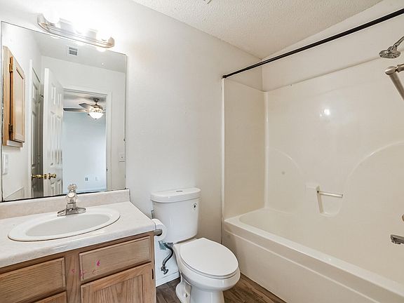 3rd image of 3151 W Anne St