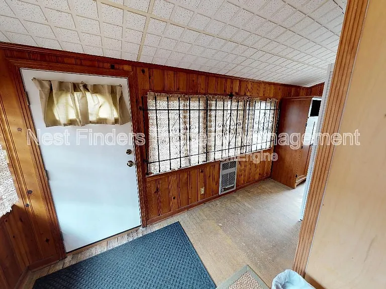 2044 Forbes St — Photo 15