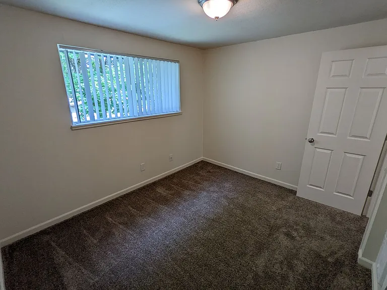 7815 NE 117th Ave — Photo 47