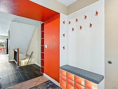 2 bed, 3.5 bath, 2106 sqft, $2,600 — Photo 2