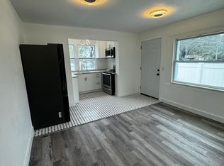 682 13th Ave NW UNIT 1, Largo, FL 33770