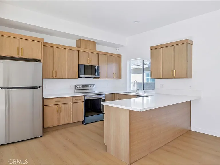10905 Dalerose #B — Photo 4