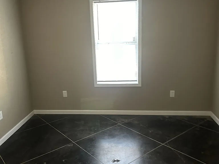 4703 Samantha Ave — Photo 4