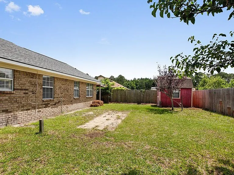 721 Cindy Ln — Photo 28