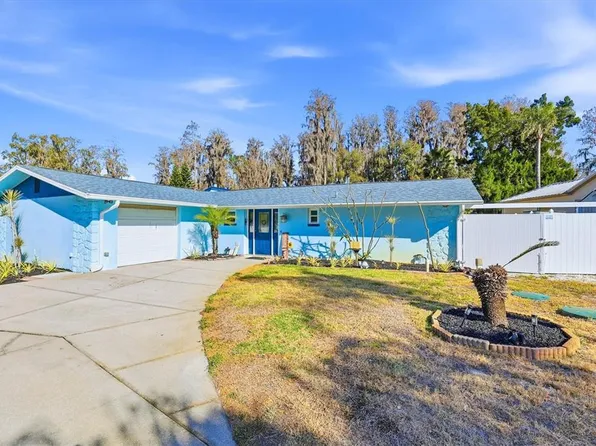 12131 Lacey Dr, New Port Richey, FL 34654