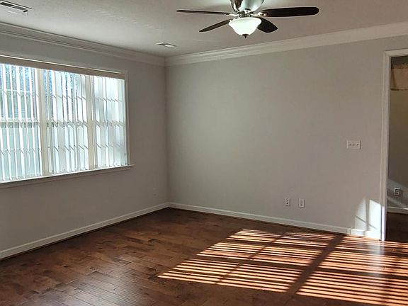 5th image of 117 Wineberry Way