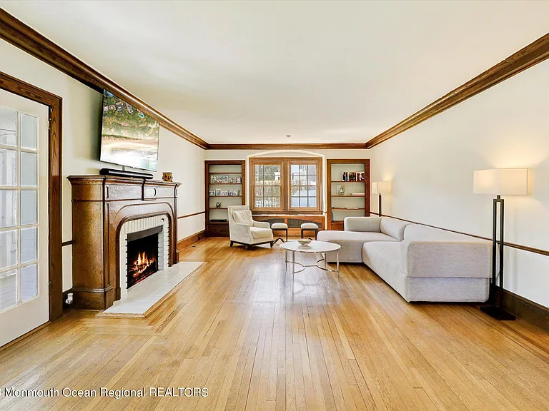 570 N Edgemere Dr #A — Photo 8