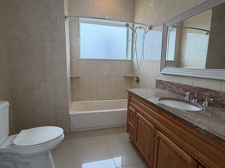 3463 Princeton Ave — Photo 6