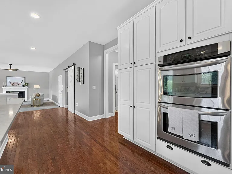 18616 Foggy Bottom Rd — Photo 35