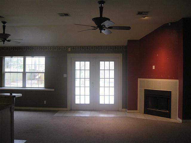 2nd image of 430 Sargent St