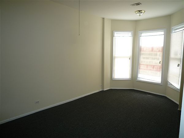2nd image of 3544 W Lake St