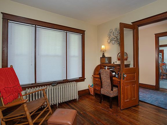 5th image of 2407 Market St