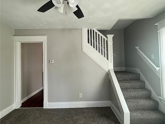 5th image of 824-826 Troy St