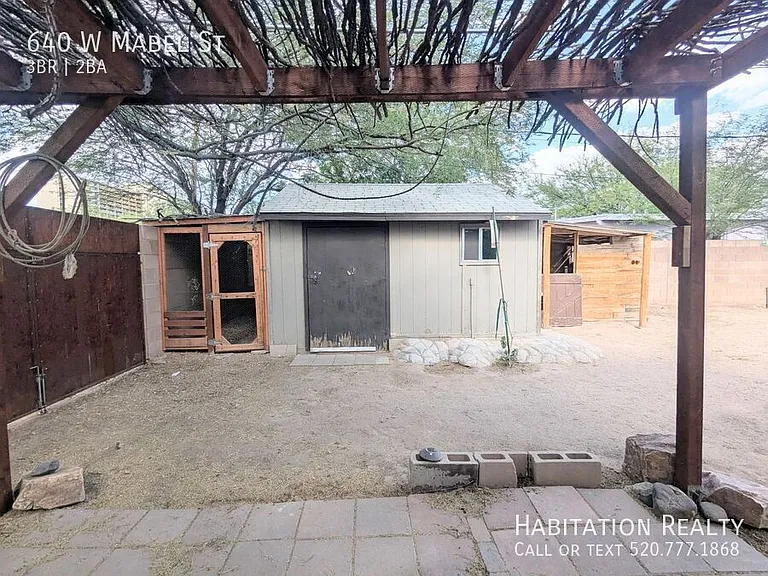 640 W Mabel St — Photo 19