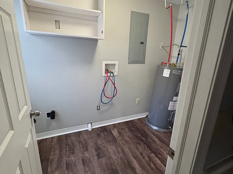 633 Main St #C7 — Photo 10