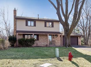 1912 Serendipity Ct, New Brighton, MN 55112