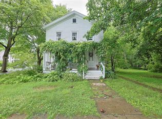 39 N Parsonage St, Rhinebeck, NY 12572