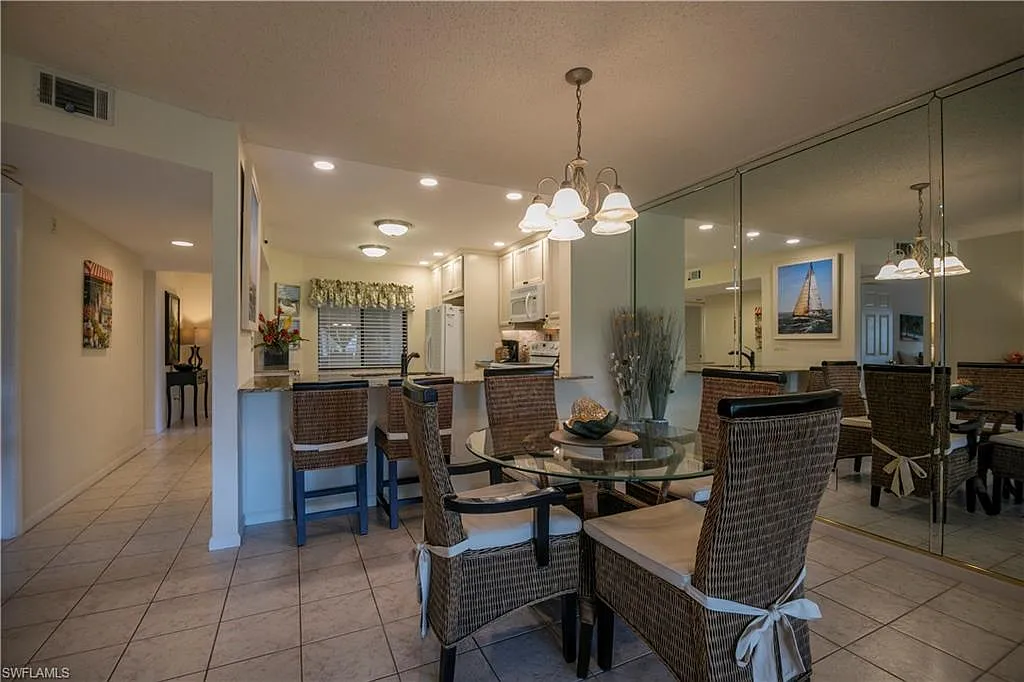 3 bed, 2.0 bath, 1427 sqft, $3,600 — Photo 4
