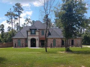 2606 Red Pine Cir, Kountze, TX 77625