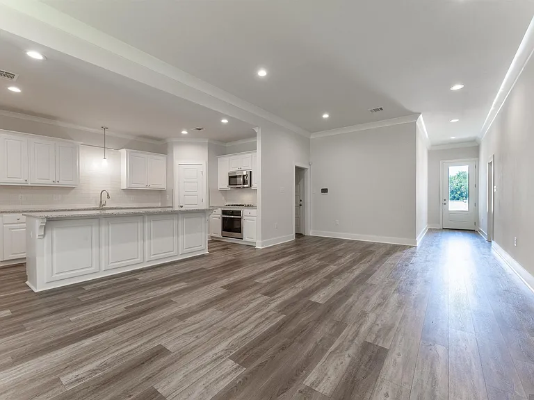 7234 Rolling Fork Dr — Photo 6