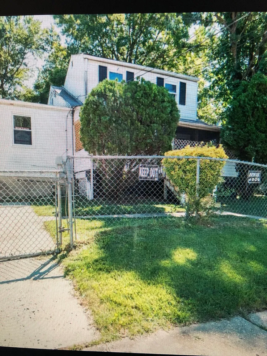 619 Fernleaf Ave photo 1