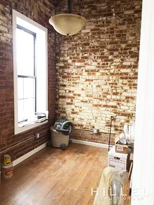 Rented by Hillel Realty Group | media 26