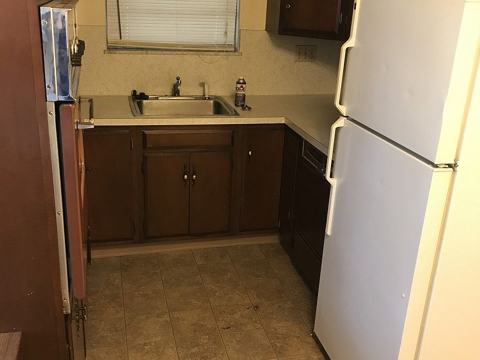 1st image of 211 N Tompkins St