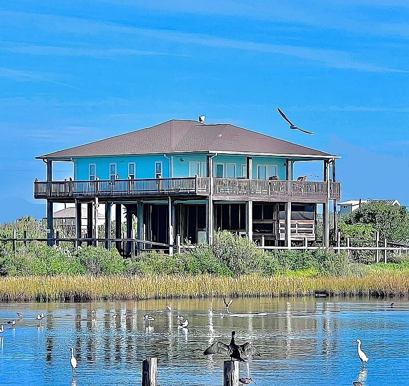 802 18th St, Pt Bolivar, TX 77650 Zillow