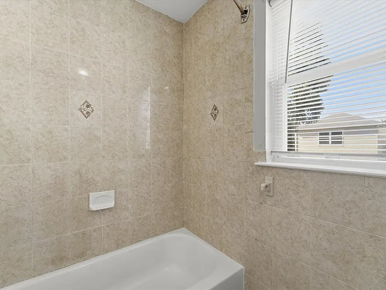 721 S 19th St #1 — Photo 23